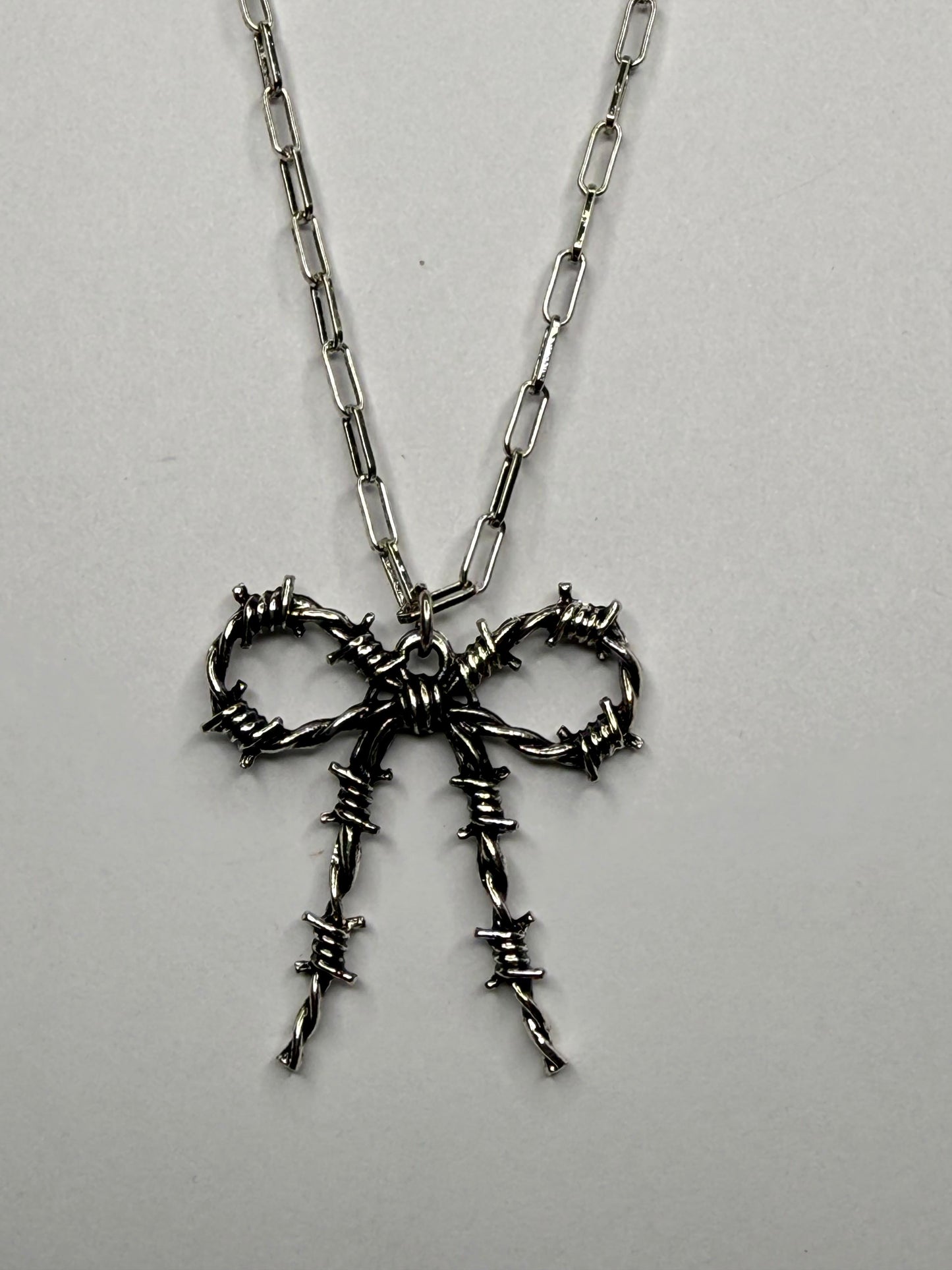 Western Barbed Wire Bow Necklace