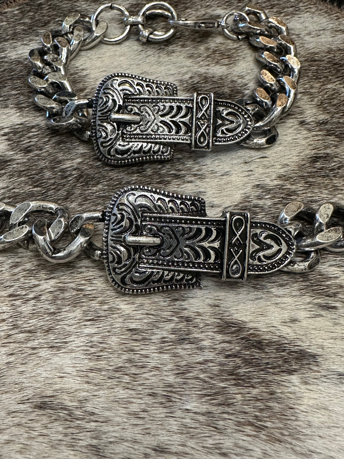 Western Buckle Link Bracelet