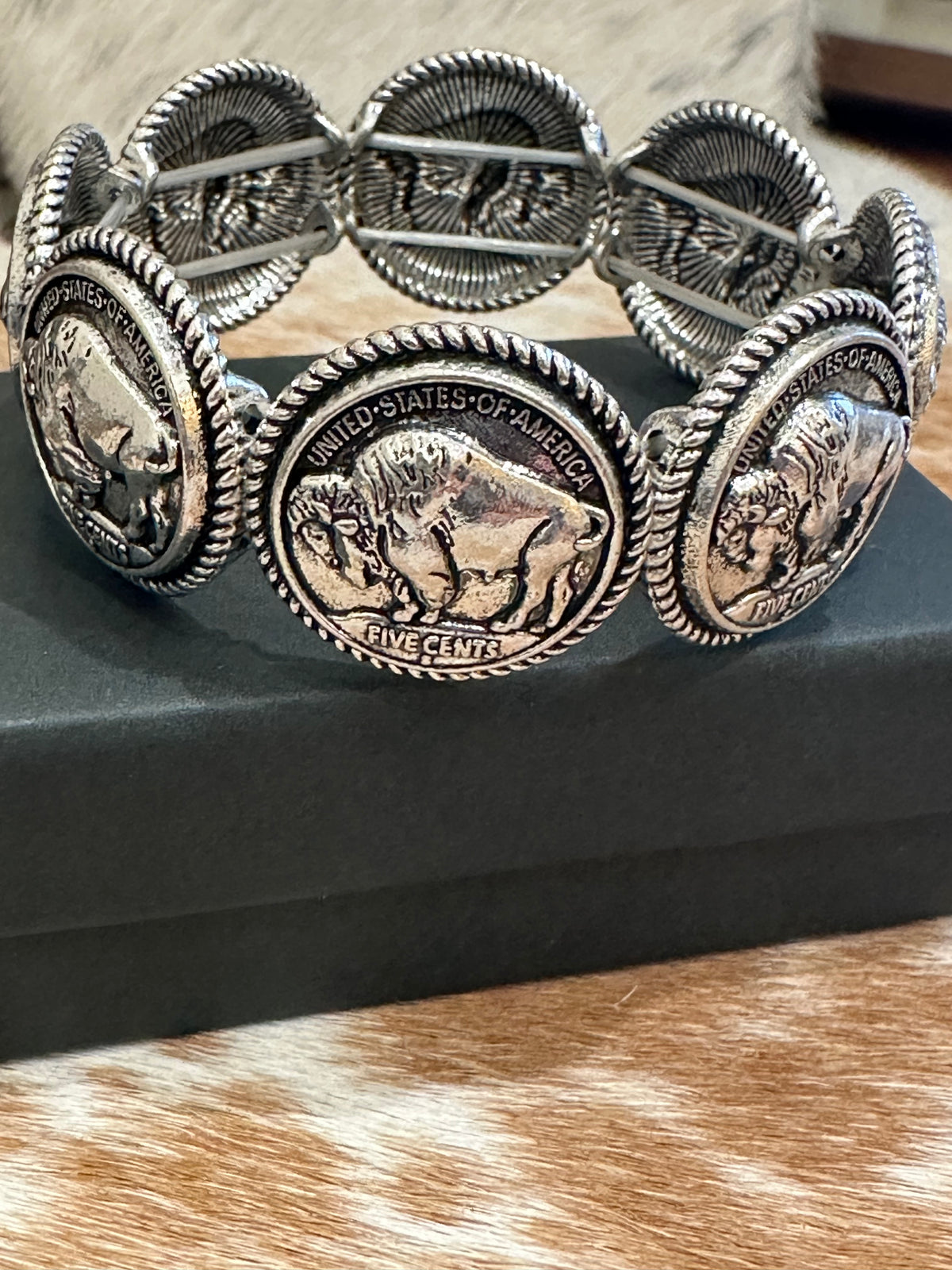 Western Buffalo Stretch Bracelet