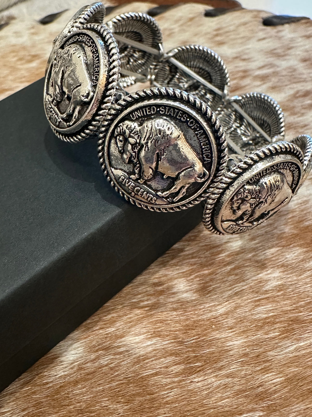 Western Buffalo Stretch Bracelet