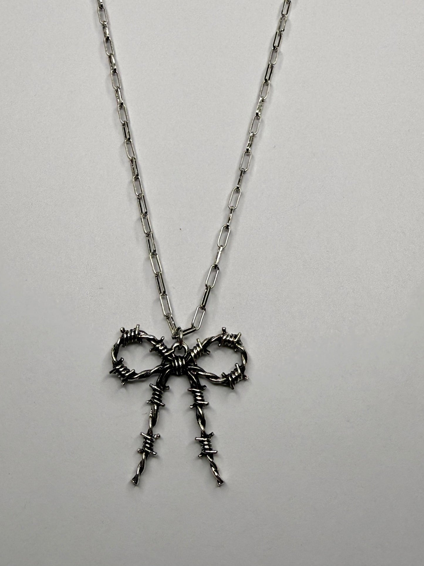 Western Barbed Wire Bow Necklace