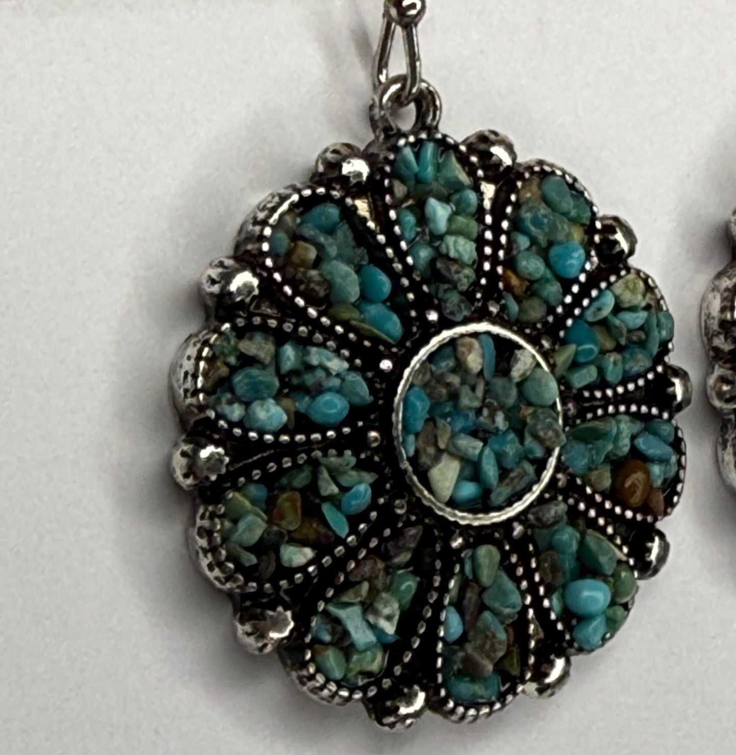 Western Concho Chip Stone Dangle Earrings