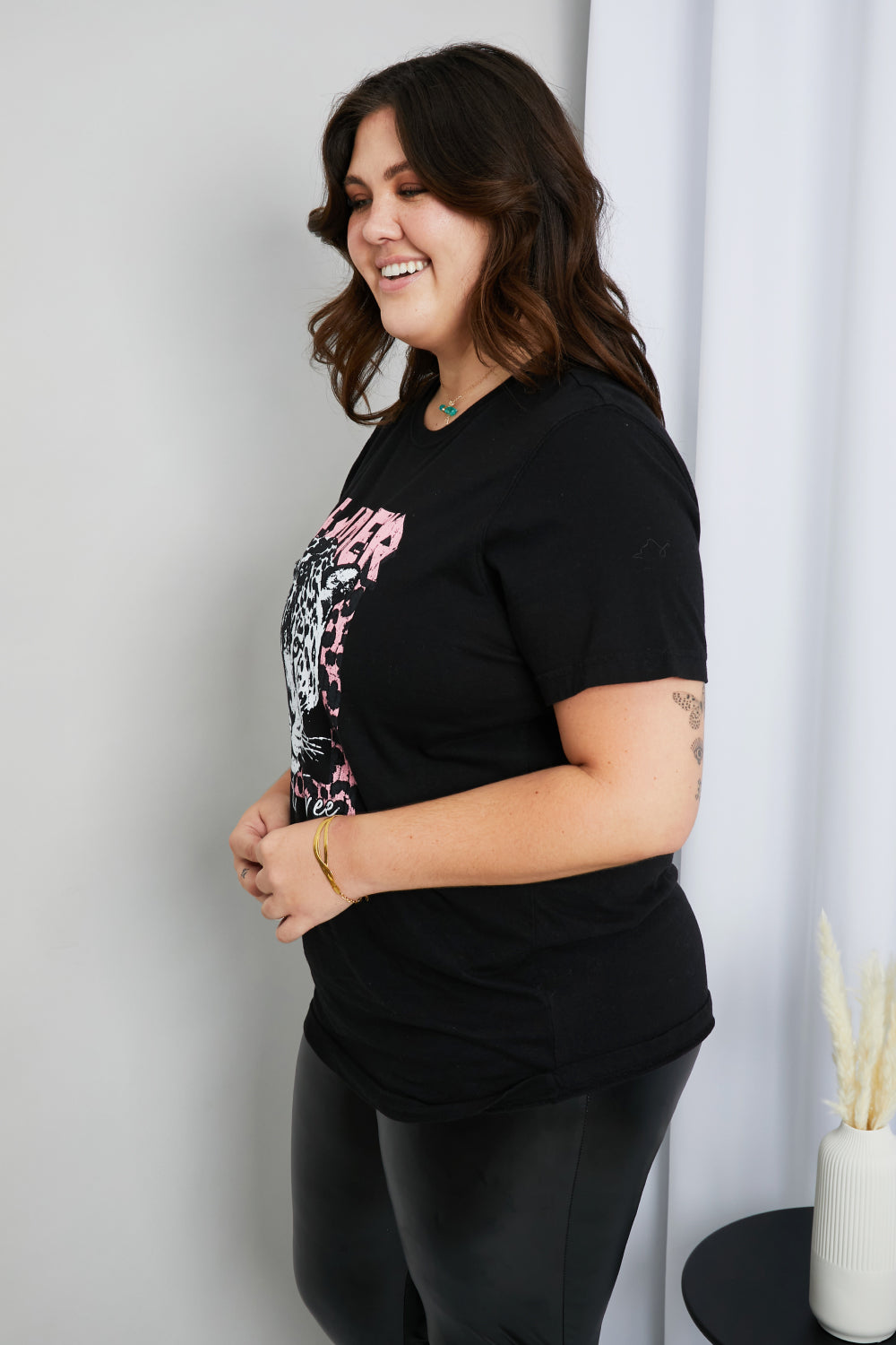 mineB Full Size Leopard Graphic Round Neck Tee