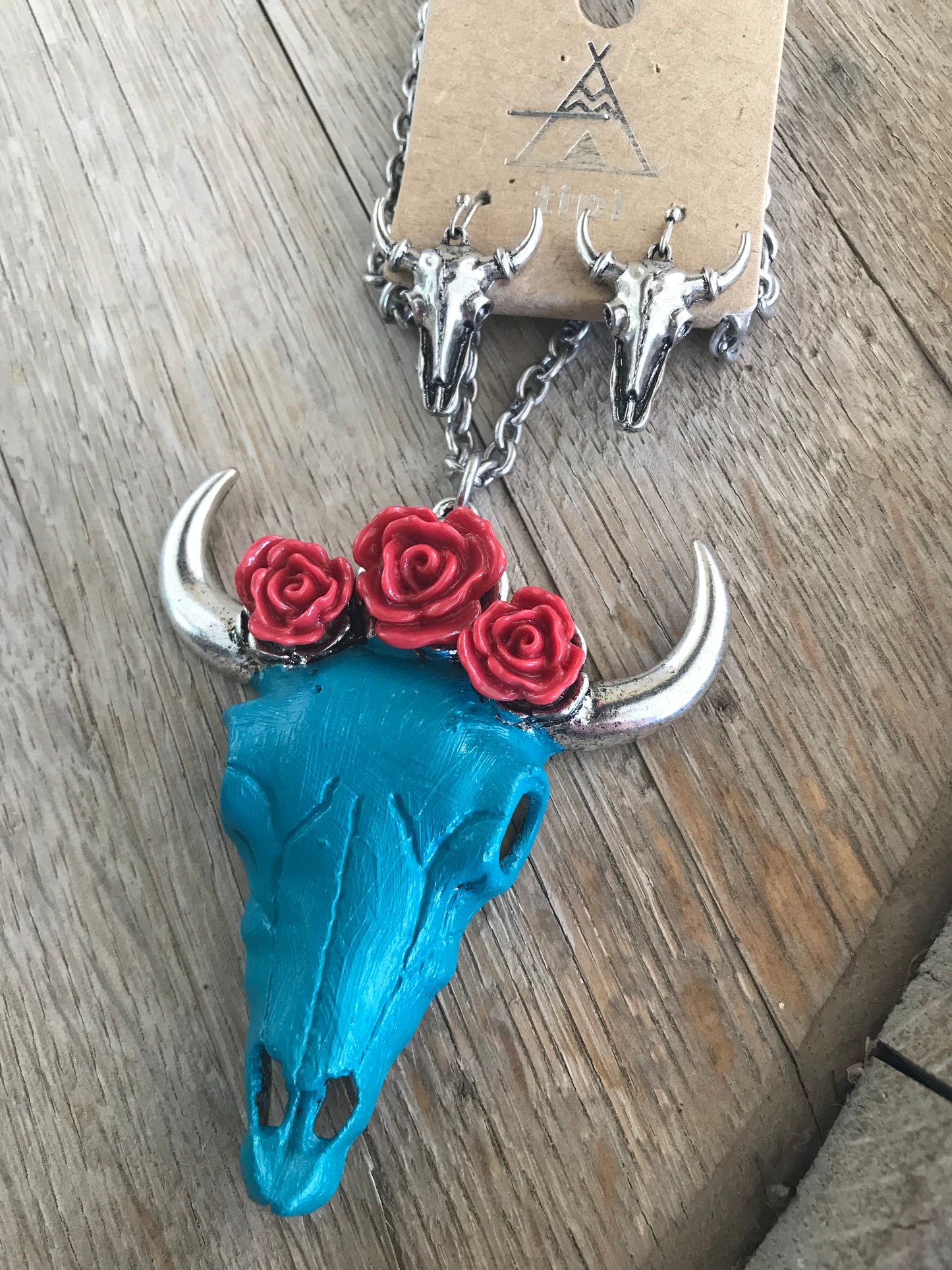 Rose Steer Head Long Necklace Set